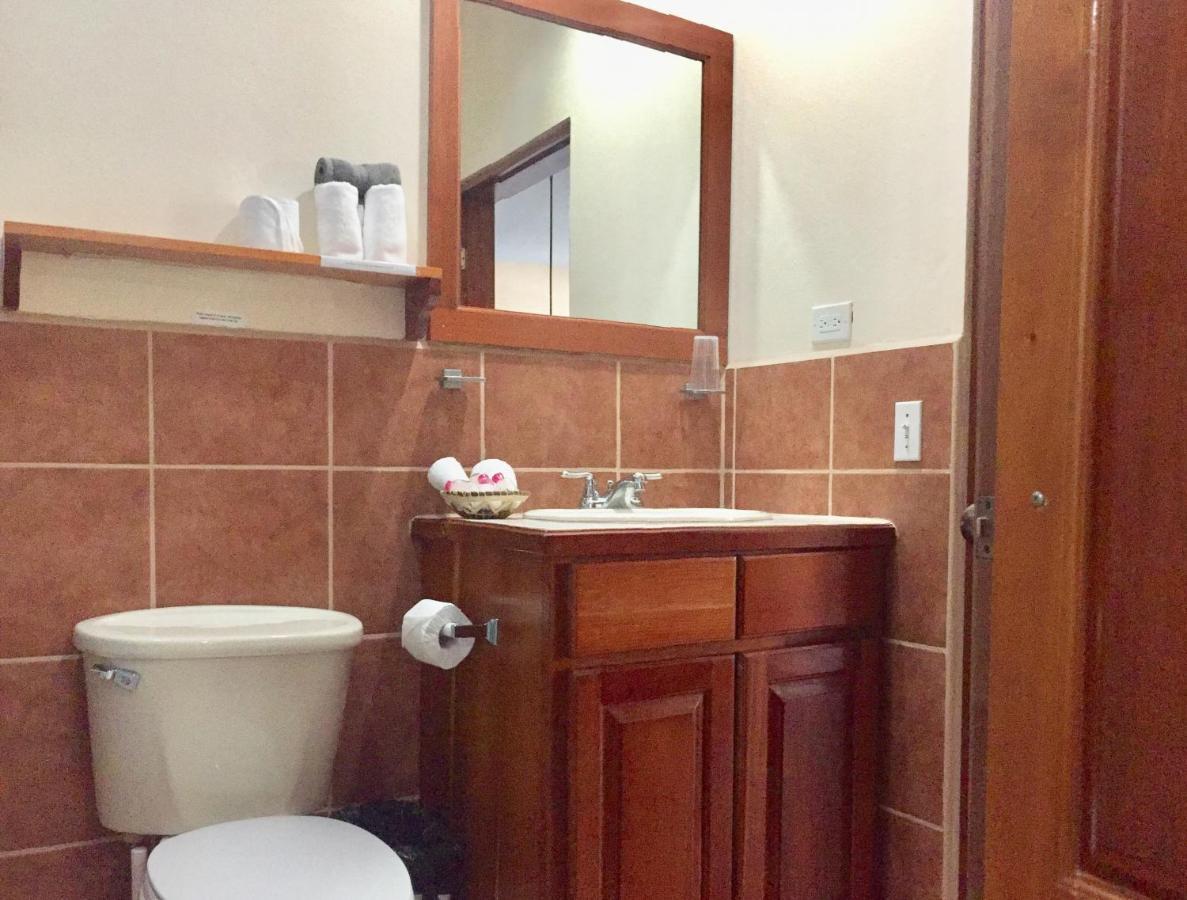 Pura Vida Inn Кей-Колкер Екстер'єр фото